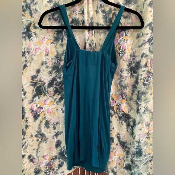 Lush Tank - Picture 2 of 2